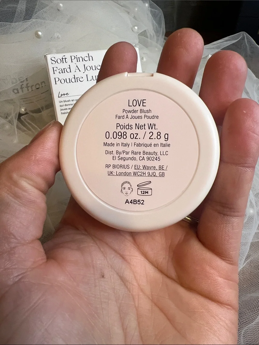 RARE BEAUTY Soft Pinch Luminous Powder Blush